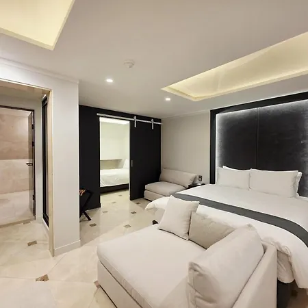 Blueduck Hotel