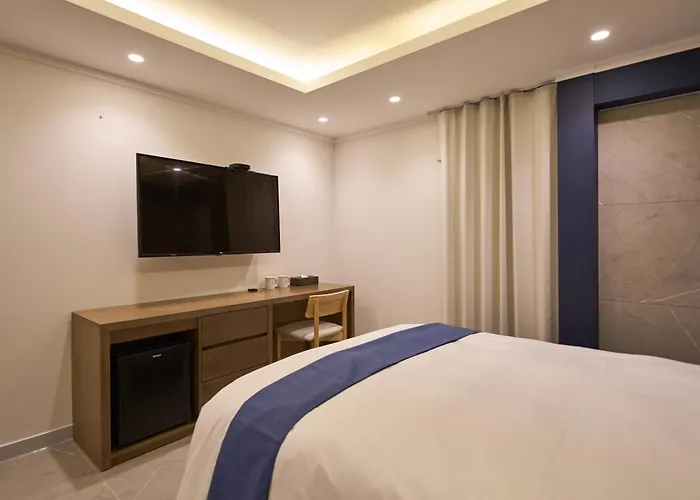 Blueduck Hotel